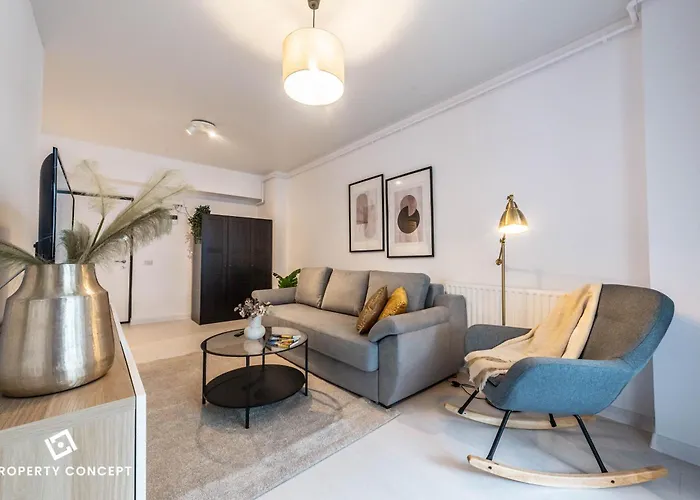 Central Address Apartment 112B4